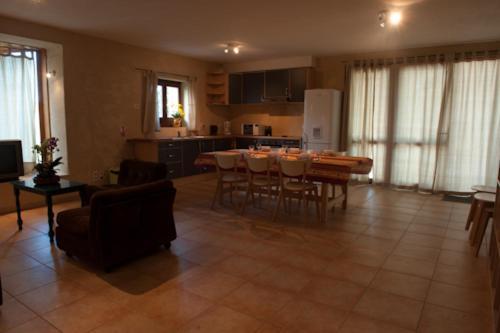 Domaine Bellelauze Hotel Bouriège Kamer foto